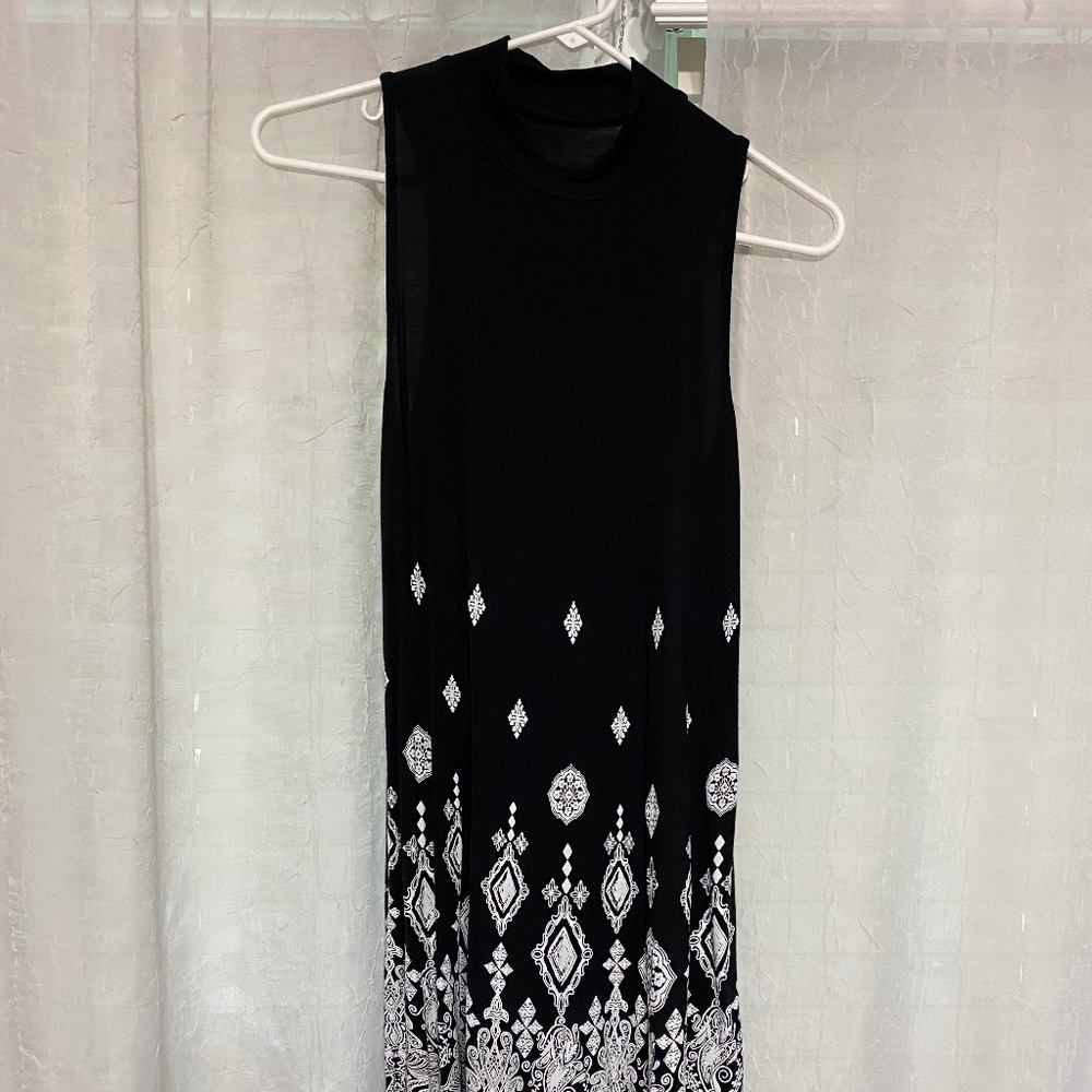 Boutique Patterned T-shirt Dress